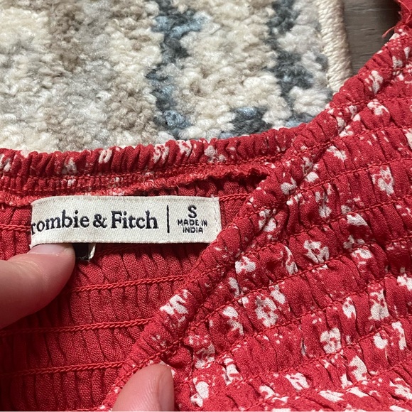 Abercrombie & Fitch Red and White Floral Chiffon Flutter Short Sleeve Mini Dress - Picture 4 of 5